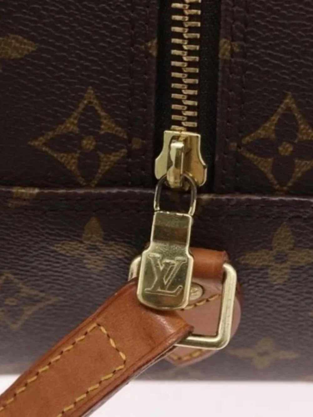 LOUIS VUITTON Monogram Blois Shoulder Bag M51221 LV Auth 175030A